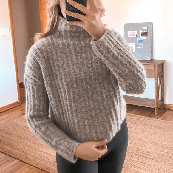 La Ligne Sweaters - RARE La Ligne Classic Alpaca Wool Knit Turtleneck Gray Boxy Designer Sweater S